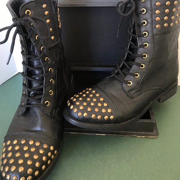 Collection by Carrini Black Boots - Picture 4 of 8